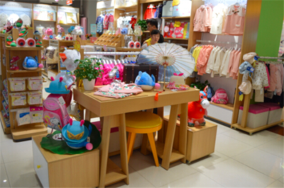 嬰王世家母嬰用品 專業(yè)與品質(zhì)，守護寶寶健康成長